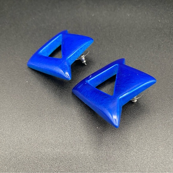 Steller 90s Vintage Mod Earrings in Bright Blue - Pierced - Picture 3 of 8